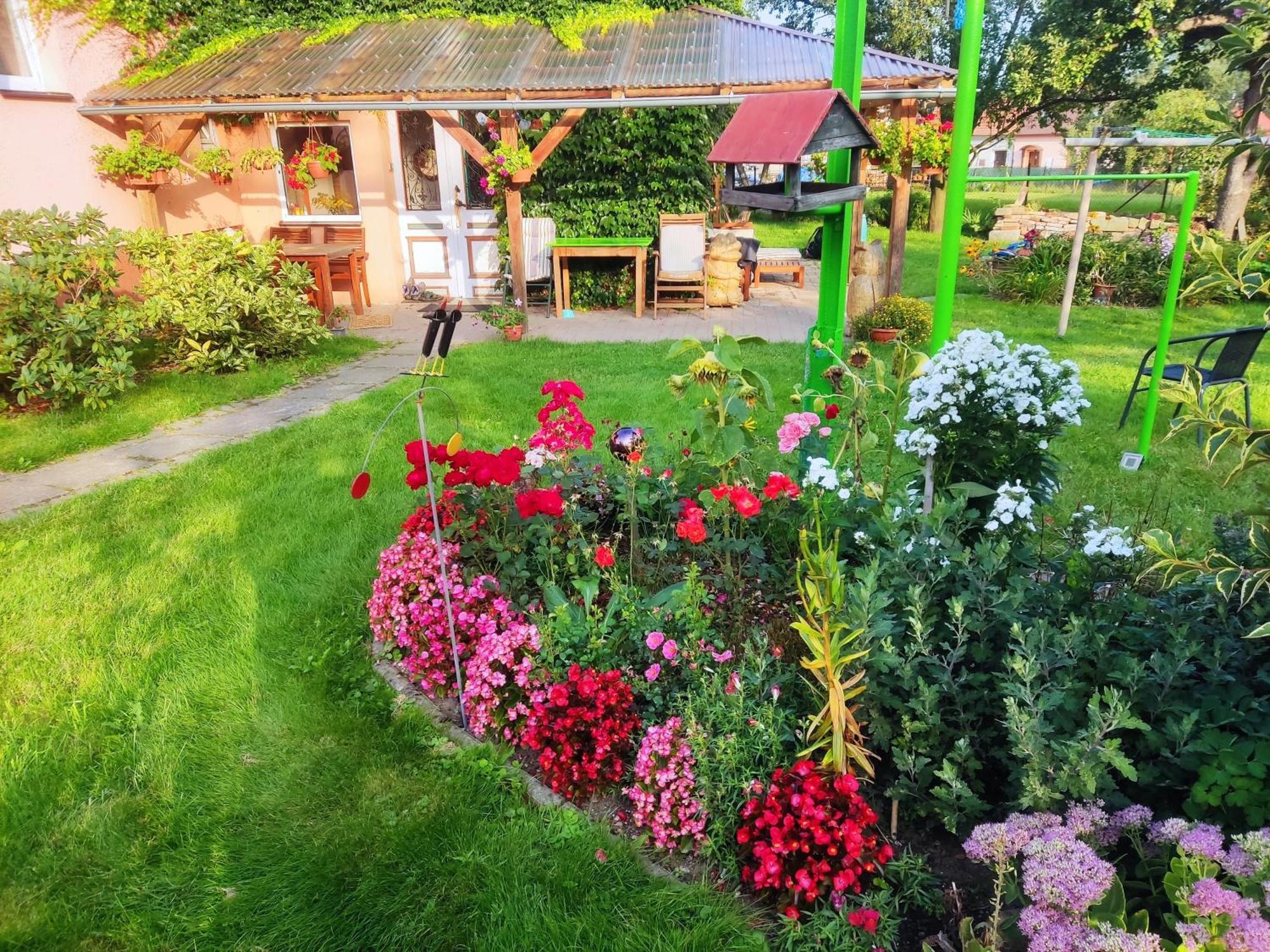 Apartment In Blossom Garden Nove Mesto pod Smrkem Exteriér fotografie